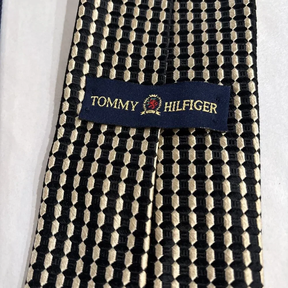 Tommy Hilfiger MEN'S TIE  Blue And Gold, Geometric Silk, USA 3.5” X 58” Design￼